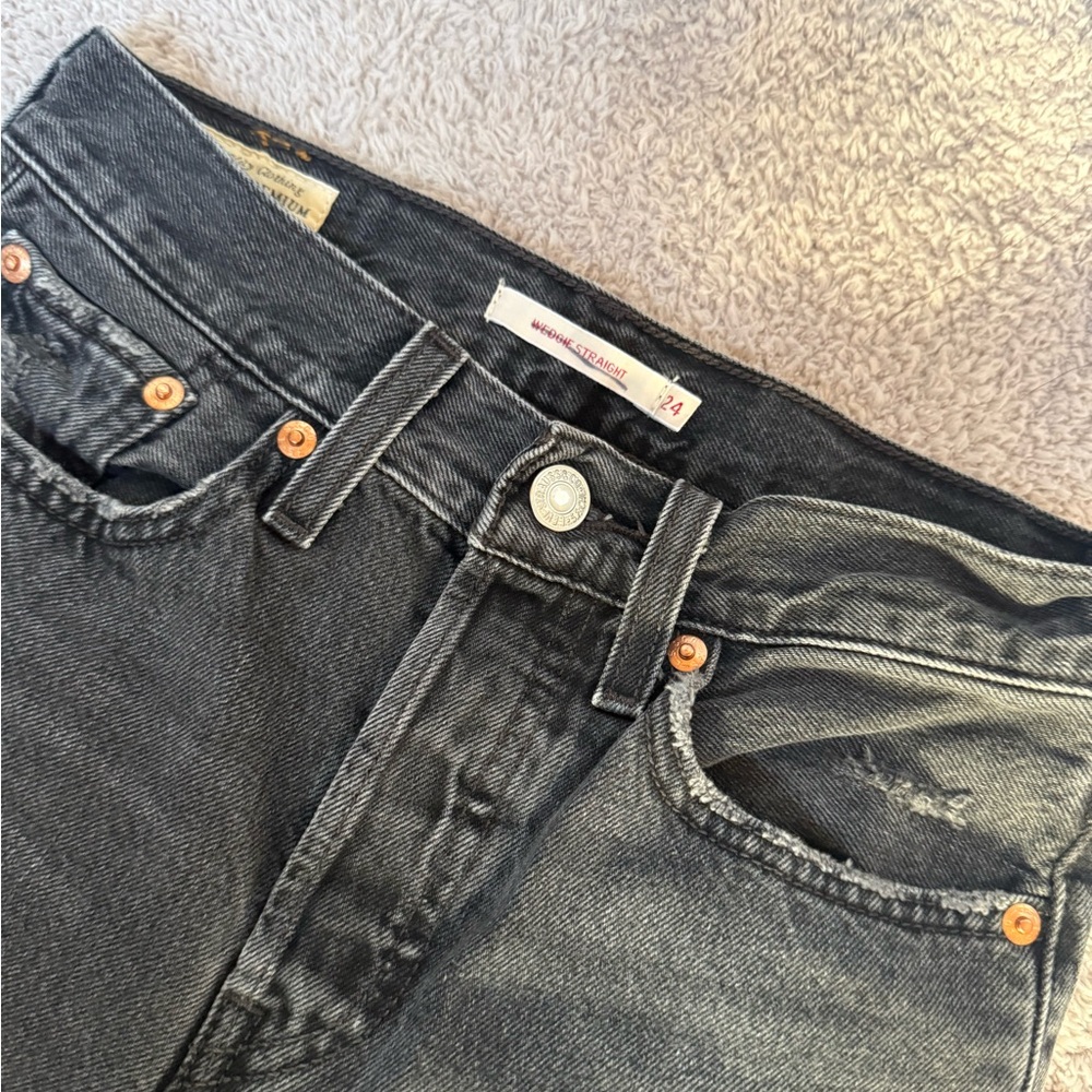 Levi’s Wedgie Jeans Size 24